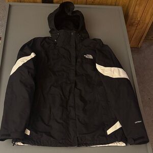 The North Face Men’s XL/ TG Black and White Hooded Ski Winter Jacket